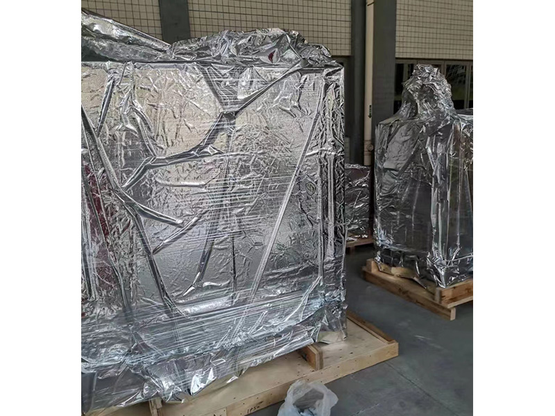 出口澳大(da)利亞免檢木箱真(zhēn)空包裝